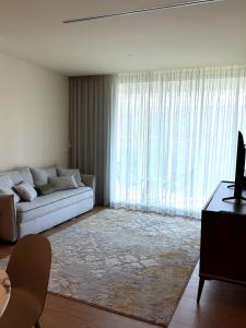 Aveiro Station Apartment by Adiciona