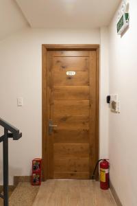 Large Studio with Balcony & Elevator Ben Thanh 5 mins