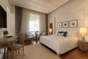 Serene Maerin Villa and Restaurant