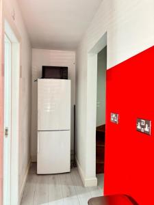 6-7 BRs Lovely Property to Stay with Parking