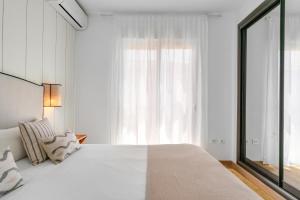 Capuchinos & Private terrace by ELE Apartments