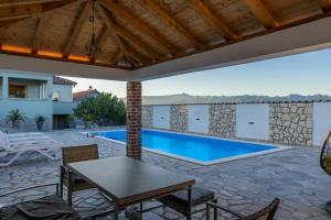 Haus Meri in Pridraga - Haus für 6–7 Personen
