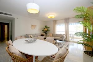 Estepona Port Apartment SEASHORE