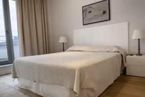 Beautiful penthouse close to Toison dOr