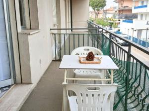 RG002 - Bellaria, comodo bilocale con vista mare