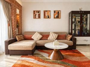 Marina Executive Suites