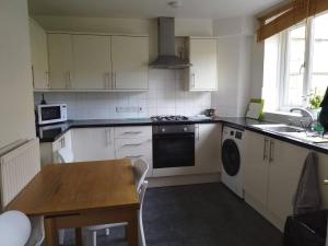 Charming 4-Bedroom Apartment in the Heart of London