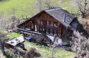 Paradise View - 5 BR Gstaad Paradise View Chalet with Outdoor Jacuzzi