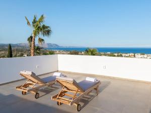 Private Villa Escape in Rhodes for 8