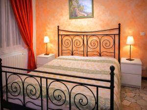 Villa Detached in Brezzo di Bedero