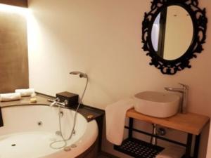 Deluxe Apartment with Jacuzzy