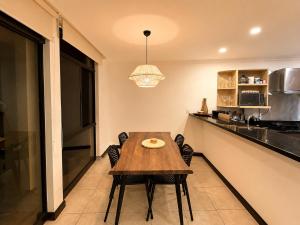 CR MARIPOSA RENTALS Luxury 2-Story Penthouse with Private Jacuzzi