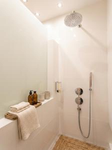 Urban Chic - City Center - Cozy Apartment - Zurawia