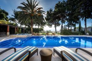 Luxury seafront Villa Castello Split near Old Town with private pool