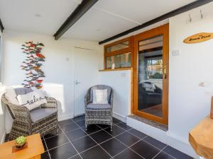 Serenity Sands - Uk30265