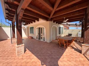 Luxury Seafront Villa with Private Beach Acces