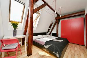 Boogie Woogie Apartment