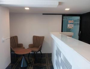 Yoosabai Hostel And Guesthouse