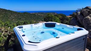 Villa Esmerea Portocervo con Piscina privata ,Jacuzi e Sauna