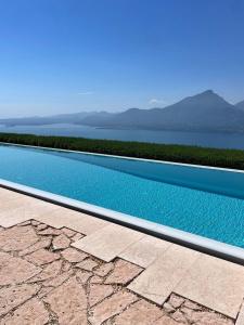Villa Bella with Lake View