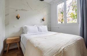 Prestige Suite Avenue Montaigne Paris