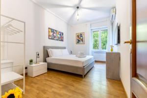 hostly Modern Family Apartment Rome Center