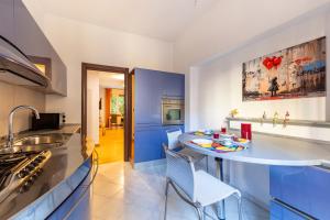 Hostly Modern Family Apartment Rome Center