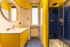 Hostly Modern Family Apartment Rome Center