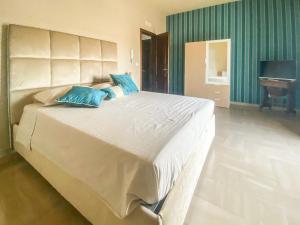 Blue Room - Camera Matrimoniale con Garage Privato
