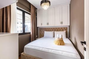 Brownie Luxury 2 Apartment with Balcony Full Kitchen 3 Min to Beach