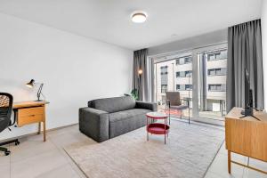 Modern 1BR Near Kirchberg and Airport