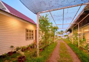 JC Den Private Villas Kochi by VOYE HOMES
