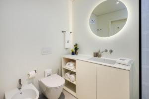 Seaview Bright Apartment by The Portuguese Butler