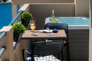 Modern Apartment with Jacuzzi & Sea View - Volare