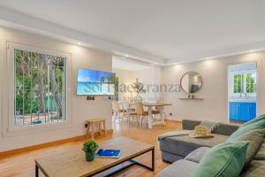 Marbella White Home, Calahonda, by Sol Maestranza
