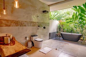 Casa Miyali Lakefront Villa with Infinity Pool