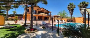 Villa Gioiosa Vacation in Sicily with private fenced pool & hydro-massage