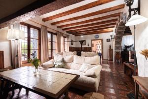 Mas de Paco, Chimenea, barbacoa y piscina