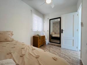 Appartement lumineux à Orihuela Costa avec 3 piscines dont 1 chauffée
