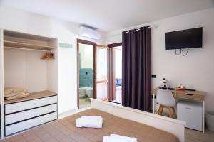 Zenia Rooms img15