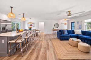 Walk to #1 Beach in US-Family 3BDR Retreat