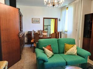 CN040 - Cesenatico, spazioso quadrilocale con balcone a 30mt dal mare