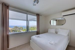 Location de Villa Sanary Sur Mer Piscine et Jardin Vue Mer Panoramique