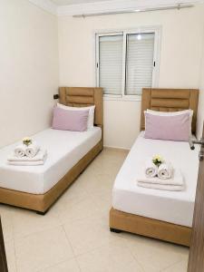 Spacious apartment for families reservation juste pour les familles est les couples mariés