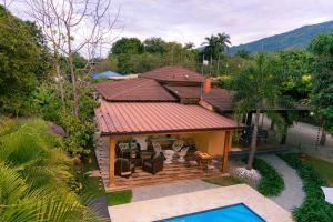 Villa Rosalía con Piscina Climatizada