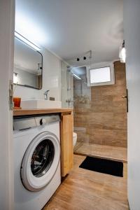 Efstria Home