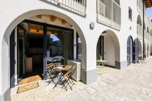 Aurora- Franciacorta and Lake - Love Italy Homes