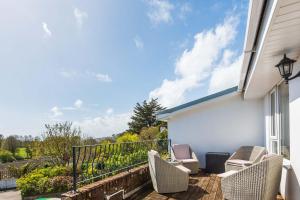 Choughs with countryside views and close to Fowey
