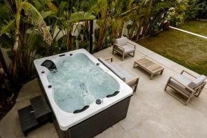 Villa Vega Luxury Living Premium Features Gym Jacuzzi