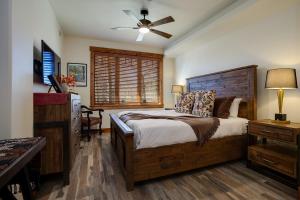 EL5111 - Emerald Lodge